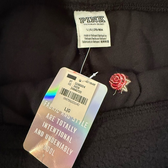 NWT Victoria’s Secret Black Sweater and Pants Set with Red Accents - Picture 9 of 9